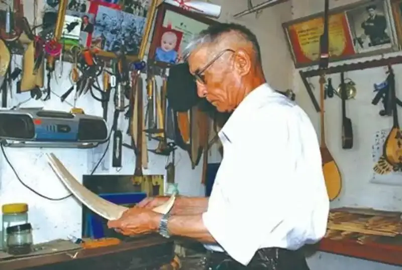 Казахский мастер, подаривший кобыз Мао Цзэдуну – зарубежные казахскоязычные СМИ