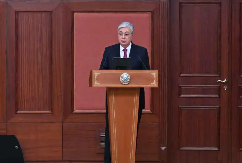 تابىستى قازاقستاننان تاۋىپ، شەتەلدە شاشۋ ادەتىنەن ارىلۋ كەرەك - توقايەۆ