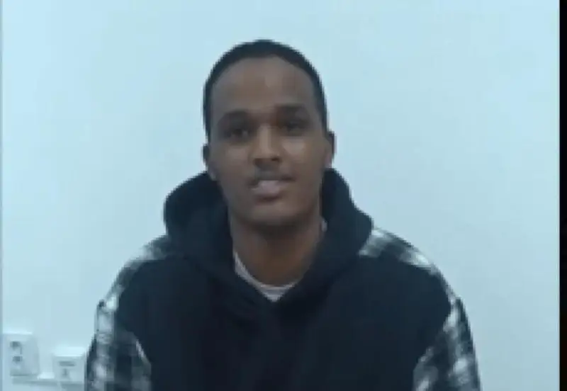 ورال پوليتسياسى افريكادان كەلگەن اسابانى ۇستادى - ۆيدەو