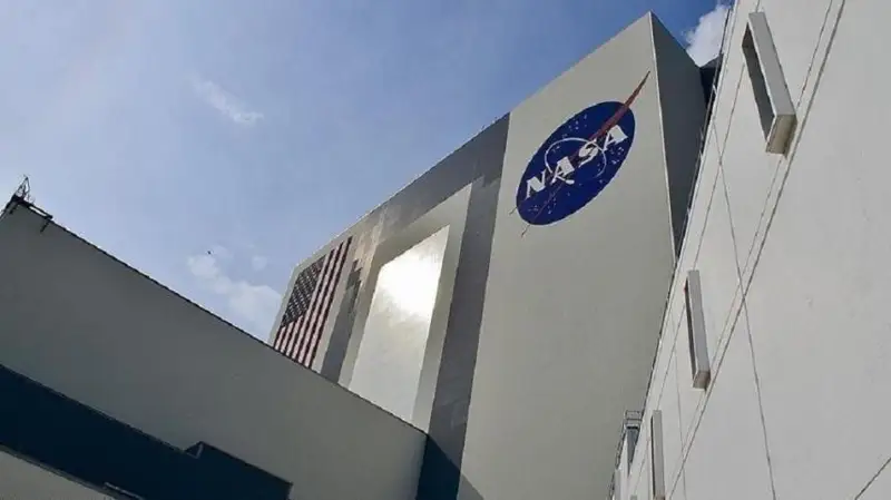 NASA предупредило о приближении к Земле опасного астероида