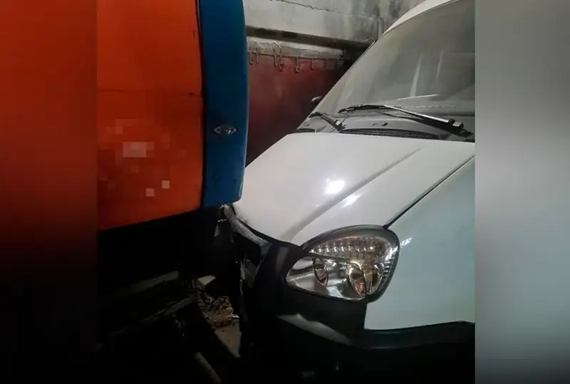 КамАЗ зажал механика: акмолинец скончался до приезда медиков