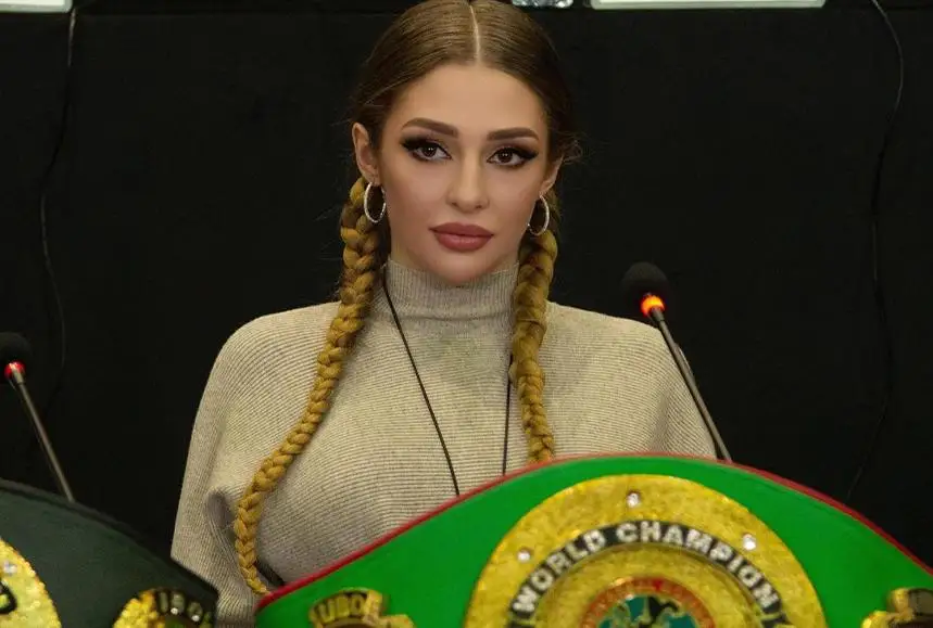 Қыз жігітті жеңіп, оны қағып алды