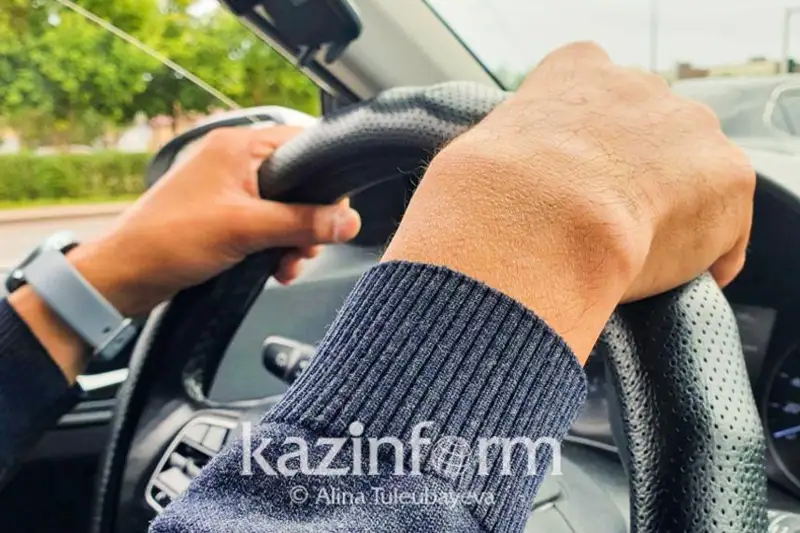 Лишенного прав водителя в наркотическом опьянении задержали в ВКО