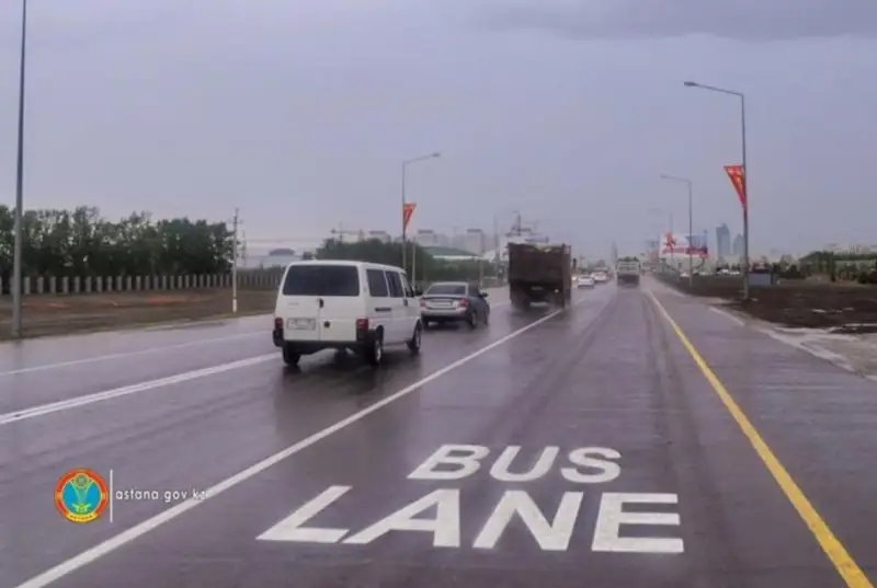 Движение по автобусным полосам для автомобилистов: в Астане стартовало онлайн-голосование