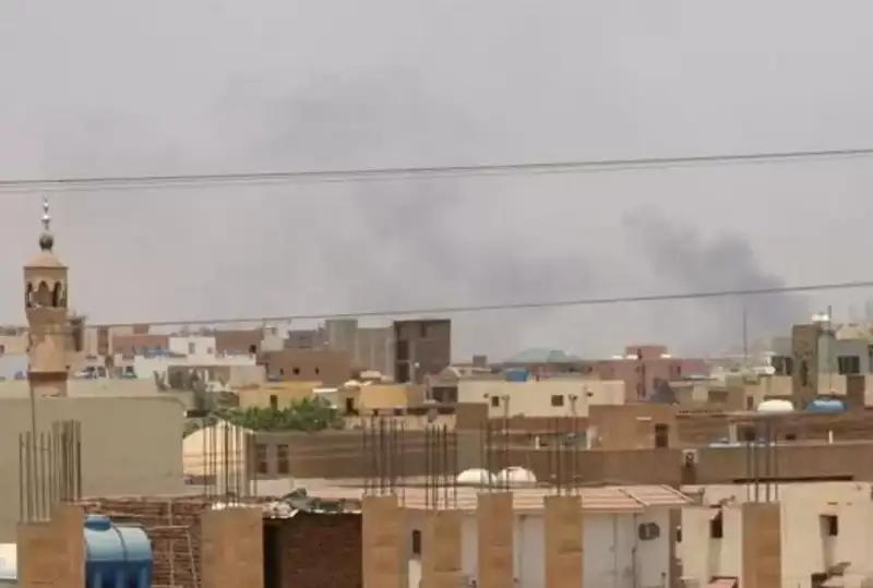 سۋدانداعى قازاقستان ازاماتتارى قاۋىپسىز جەرگە شىعارىلدى - مينيسترلىك
