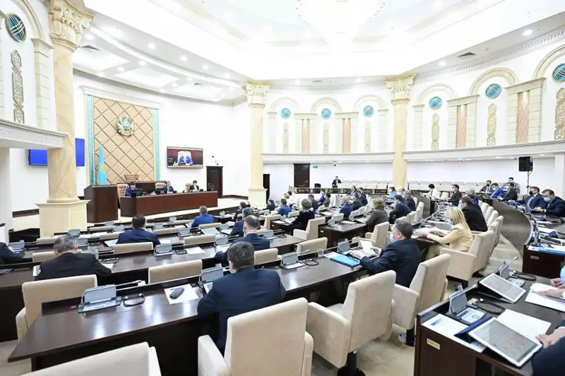 Законопроекты, разрабатываемые по поручению Президента, должны быть приняты своевременно – Маулен Ашимбаев