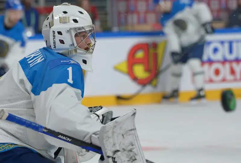 ЧМ-2023 по хоккею: где и когда покажут матч Словакия - Казахстан