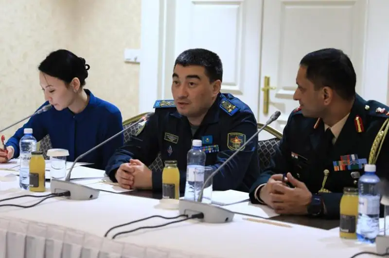 В Минобороны обсудили сотрудничество с ассоциацией военных атташе
