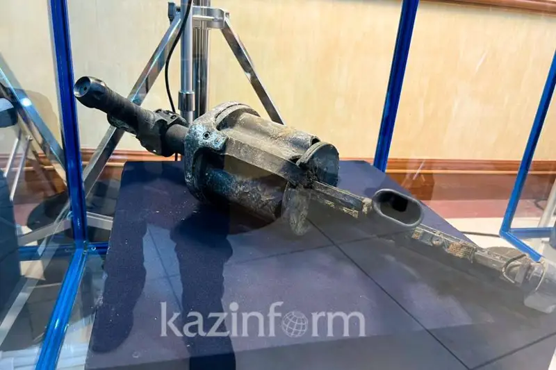 Halyqtan zańsyz saqtalǵan qarý-jaraqtardy satyp alý aktsııasy jalǵasady