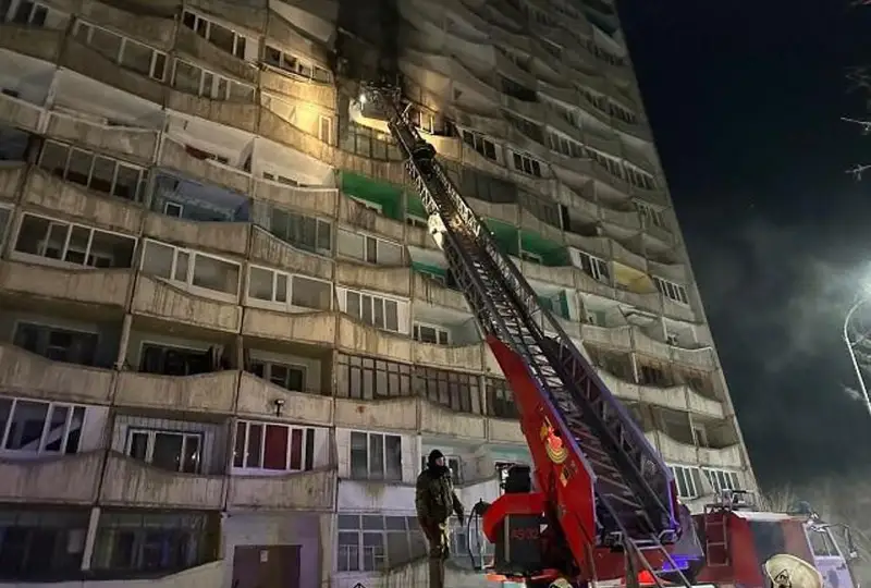 Стали известны новые подробности о пожаре в многоэтажке в Караганде