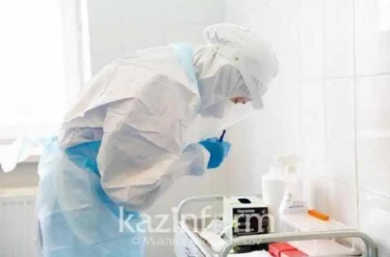 Более 80 казахстанцев заболели коронавирусом и ковидной пневмонией за сутки