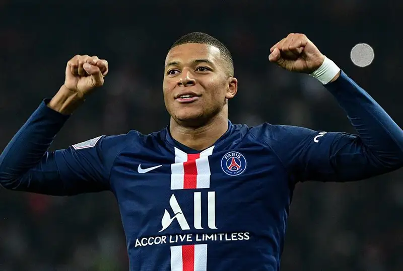 Kılıan Mbappe Frantsııada «PSJ» komandasynyń rekordyn ornatty
