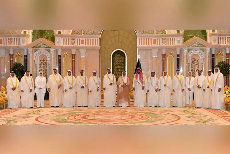 Наследный принц Кувейта привел к присяге новое правительство