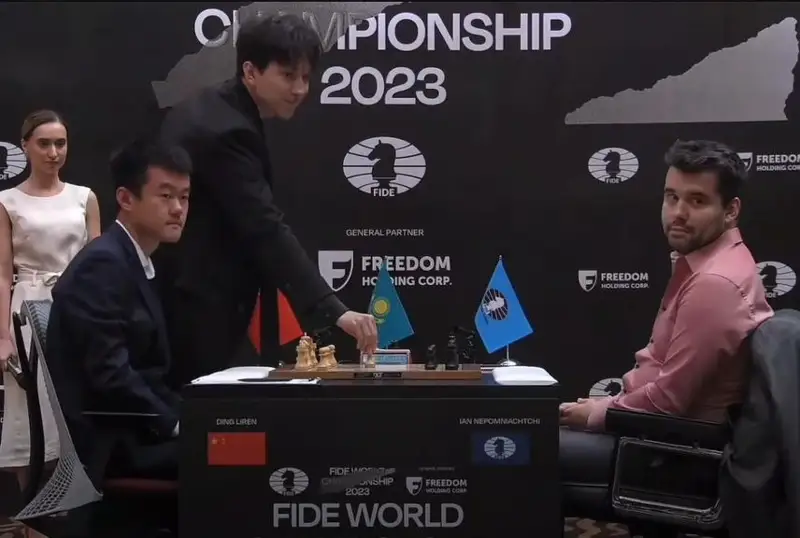 شاحماتتان الەم چەمپيوناتى: ديماش قۇدايبەرگەن ءجۇرىس جاساپ، پارتيانى باستاپ بەردى