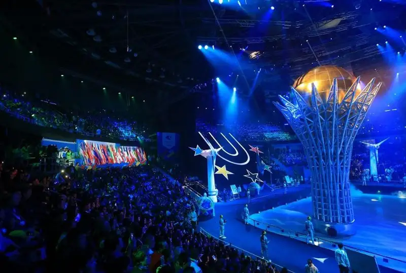 قىسقى ۋنيۆەرسيادا سالتاناتتى تۇردە اشىلدى