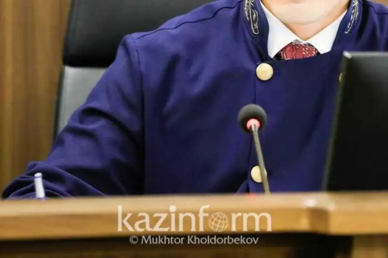 На 36 млн тенге оштрафовали за взятки главу отдела медико-социальной экспертизы в Актобе