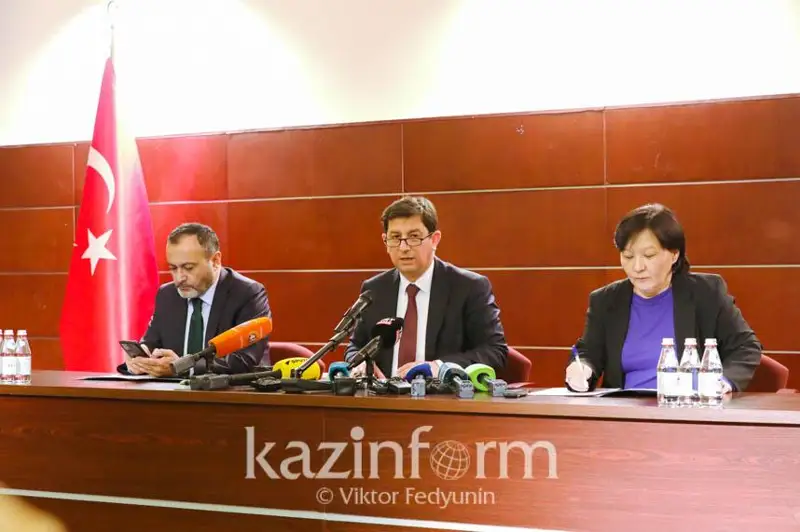 Qazaqstan halqy men Prezıdentine alǵys aıtamyn – Túrkııa Elshisi