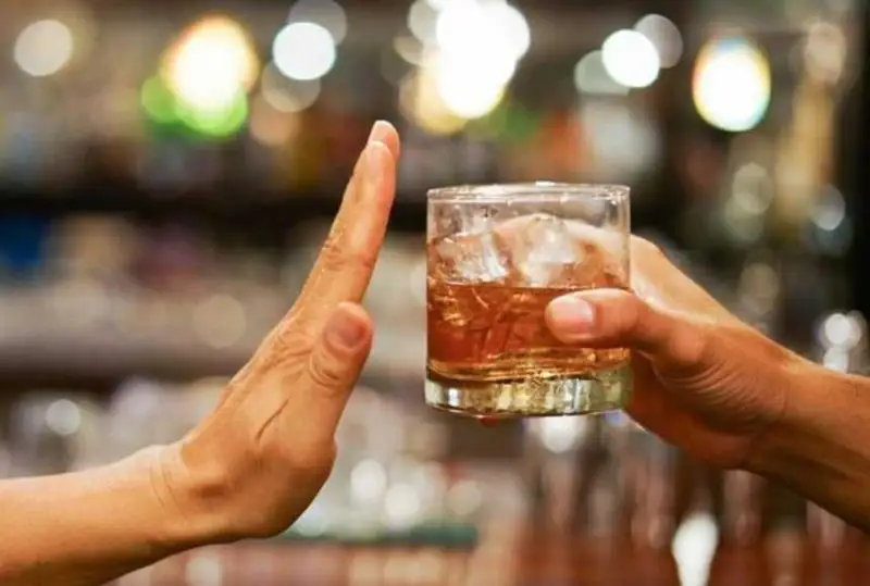 Бельгия биринчи марта спиртли ичимликларни истеъмол қилишни чеклаш режасини қабул қилди