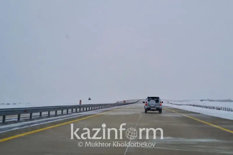 Трассу закрыли в Костанайской области из-за ухудшения погоды