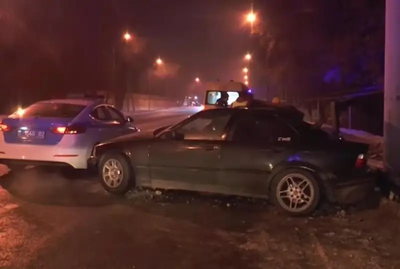 Алматыда кәмелет жасына толмаған қыз жол апатынан көз жұмды