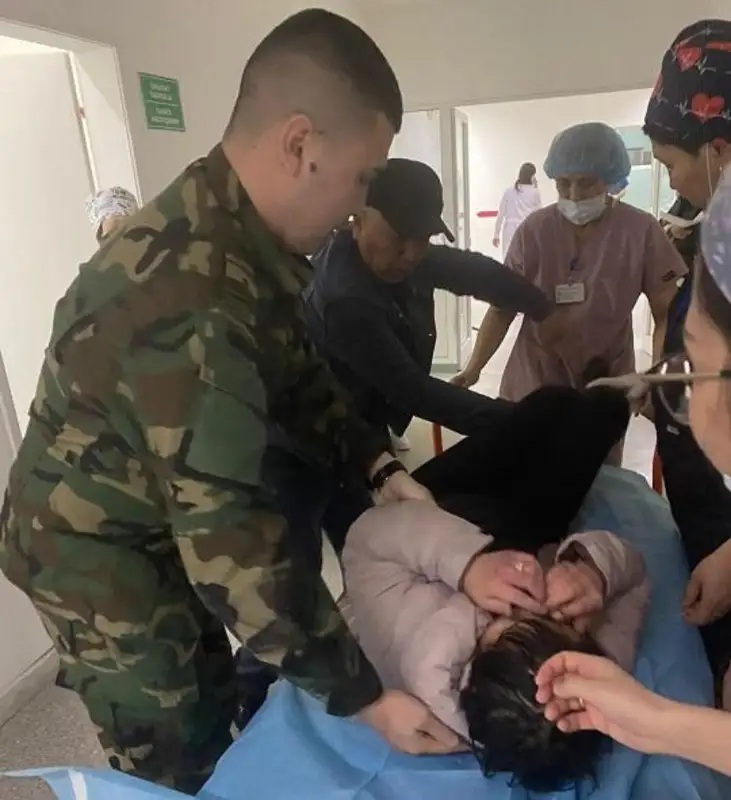 Joldy qysqartpaq bolǵan: Jaıyq ózeninde muz astyna áıel túsip ketti