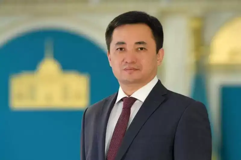 QR Prezıdenti Іs basqarýshysy medıtsına mamandaryn merekemen quttyqtady