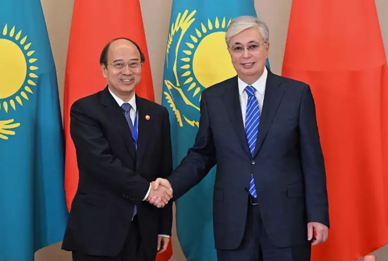 Касым-Жомарт Токаев принял председателя правления CNPC Дай Хоуляна