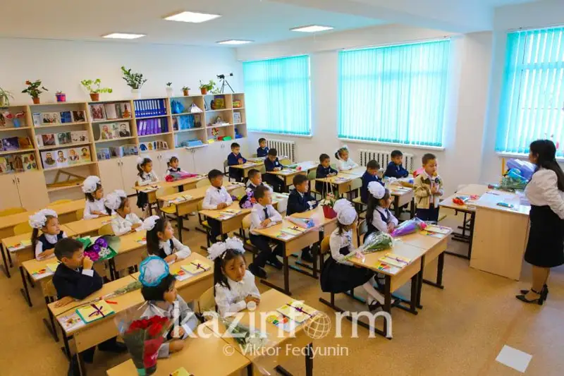 Это обман детей – Ералы Тугжанов о системе преподавания пяти предметов одним учителем