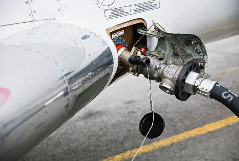 Услуги посредников исключат в поставках керосина для авиапредприятий РК