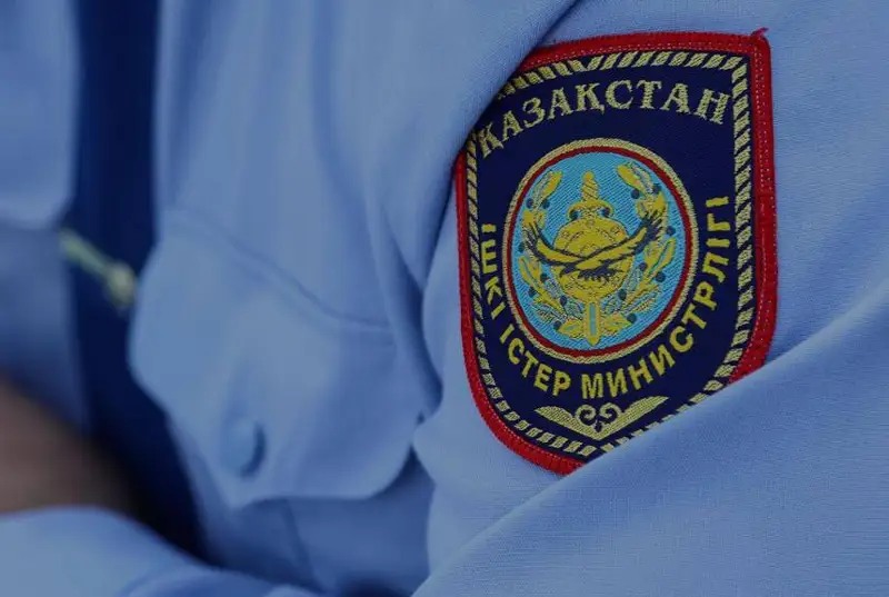 Shymkentte aýdandyq polıtsııa basqarmasy anyqtaý bóliminiń bastyǵy ustaldy