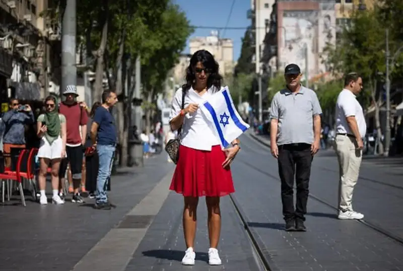 Израиль «остановился» под гул сирен в память о 6 миллионах жертв Холокоста