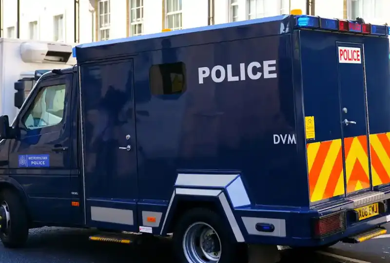 Свыше 1,3 тысячи британских полицейских находятся под следствием