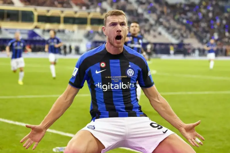 «Inter» klýby Italııanyń sýperkýbogin utyp aldy