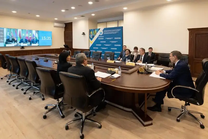 Нурлан Абдиров  провел встречу с группой наблюдателей от МПА СНГ