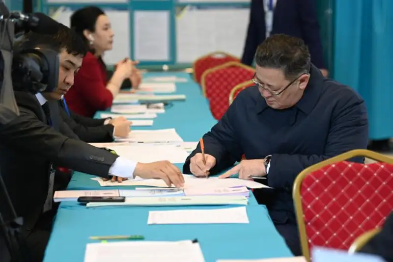 Мурат Нуртлеу проголосовал на выборах