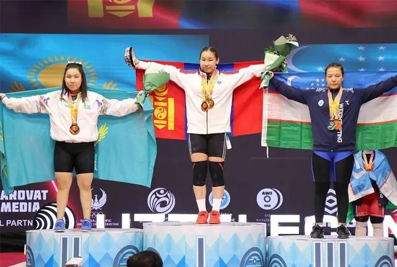 Казахстанские тяжелоатлетки завоевали еще две медали на юношеском чемпионате Азии