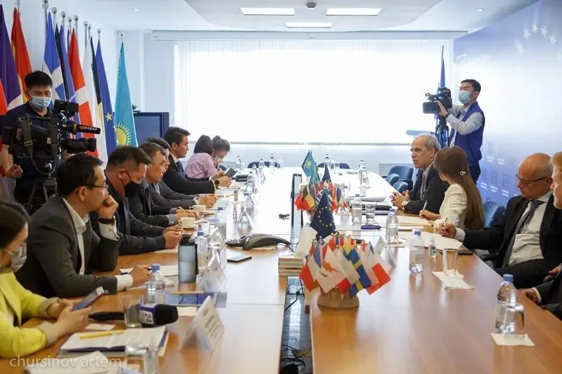 ЕИ махсус вакили ҚР Президентига Европа Кенгаши Раҳбарининг хатини олиб келди
