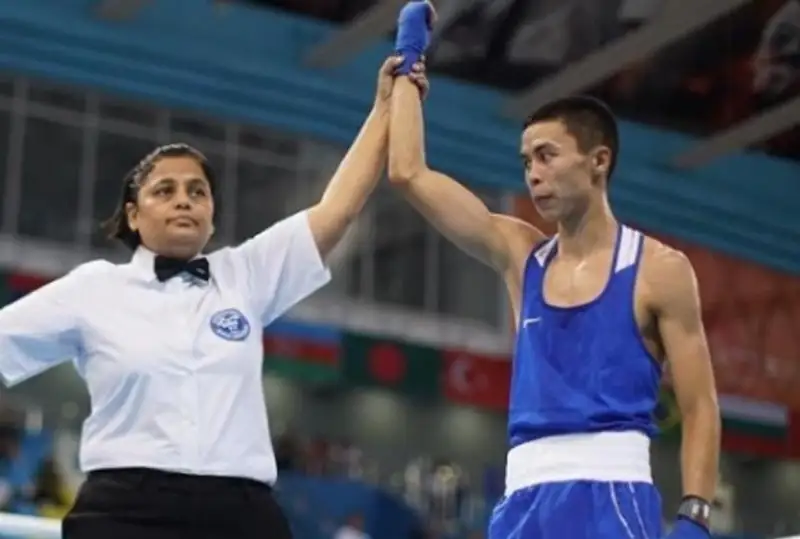 Сакен Бибосинов рақибини нокдаунга учратиб, халқаро турнир финалига чиқди