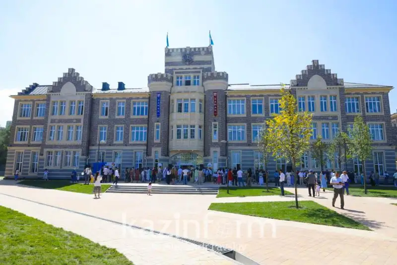 Восемь новых школ открылись в Алматы