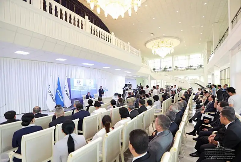 Процесс совершенствования Конституции запускают в Узбекистане