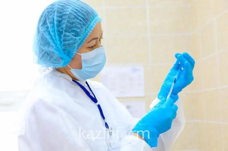 Қозоғистонда 126,6 минг киши Pfizer вакцинанинг I-чи дозаси билан эмланди