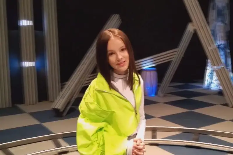 哈萨克斯坦青年歌手丹妮莉亚为新歌«Don't cha»拍摄MV