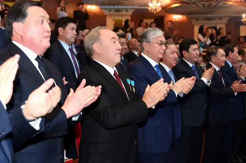首任总统向哈萨克斯坦人民致以独立日节日祝贺