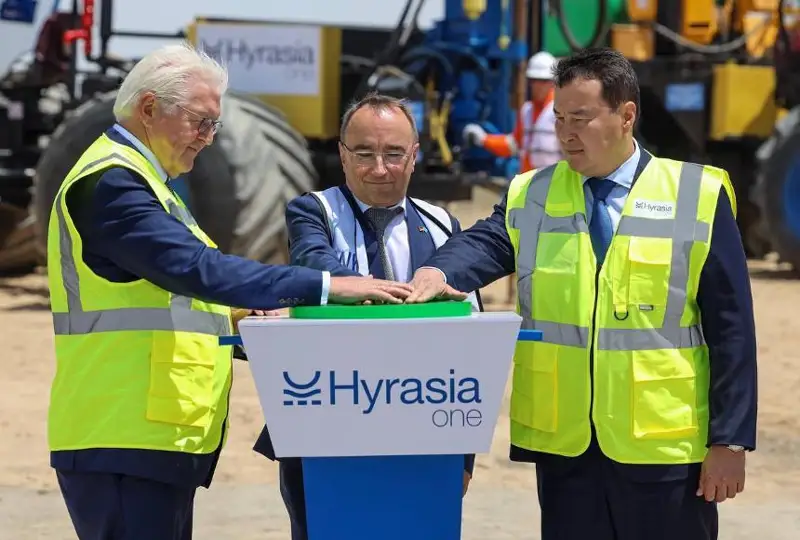 Германия Президенти ва Қозоғистон Бош вазири Қарақиядаги заводнинг бурғулаш ишларига старт берди