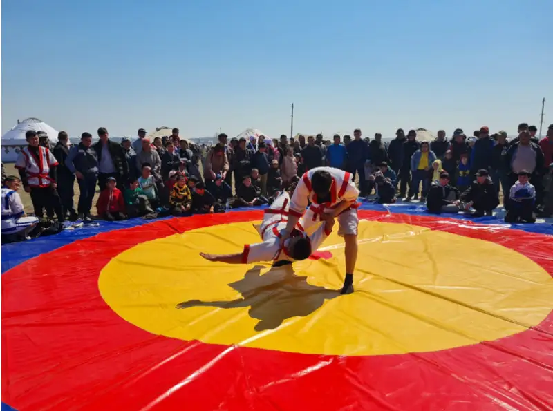 جولىمبەت اۋىلىندا «اتا ءداستۇر اسىل قازىنا» اتتى مادەني شارا ءوتتى