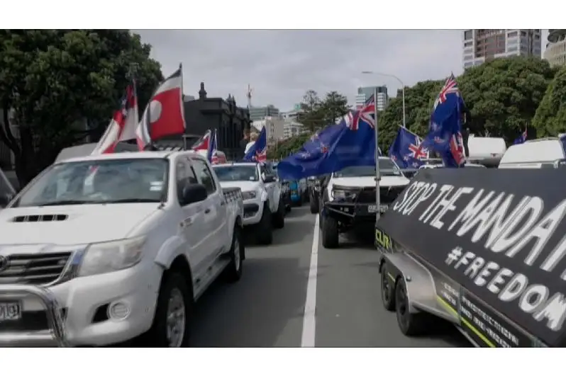 Янги Зеландияда намойишчилар йўлларни тўсиб қўйишди