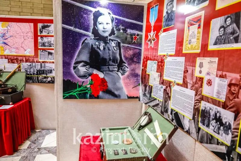 Выставку в честь легендарной летчицы открыли в Алматы