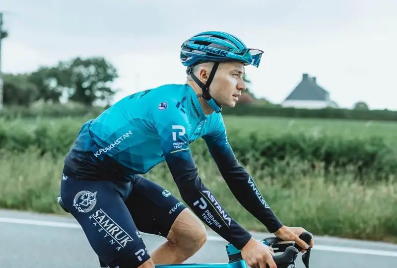 Велогонщик «Астаны» вошел в ТОП-20 на девятом этапе «Тур де Франс»