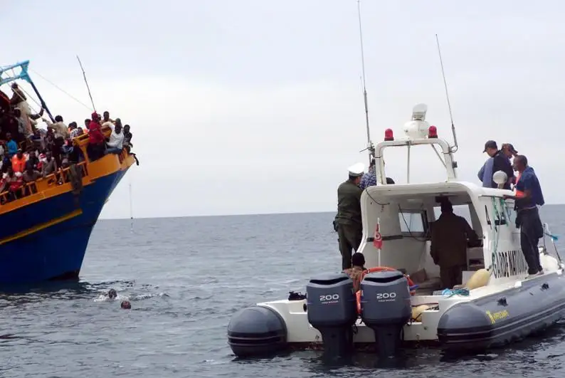 Грецияда 18 киши минган қайиқ чўкиб кетди