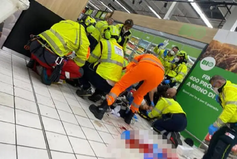 Миланда «Арсенал» футболчисини пичоқлаб кетишди